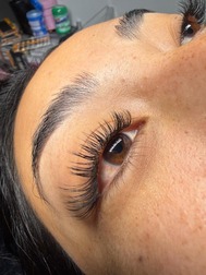 Classic eyelash extensions